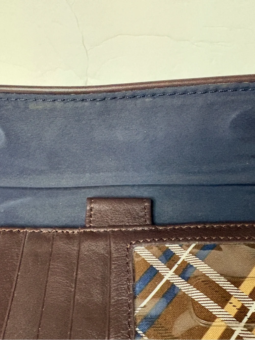 Vera Bradley Navy Blue Quilted Trifold Checkbook Wallet Metal Logo